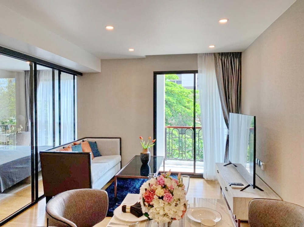 For RentCondoWitthayu, Chidlom, Langsuan, Ploenchit : 7598😊 For RENT 1 bedroom for rent🚄near BTS Chidlom🏢Na Vara Residence🔔Area: 47.24 sq m.💲Rent: 37,000฿📞O99-5919653,065-9423251✅LineID:@sureresidence