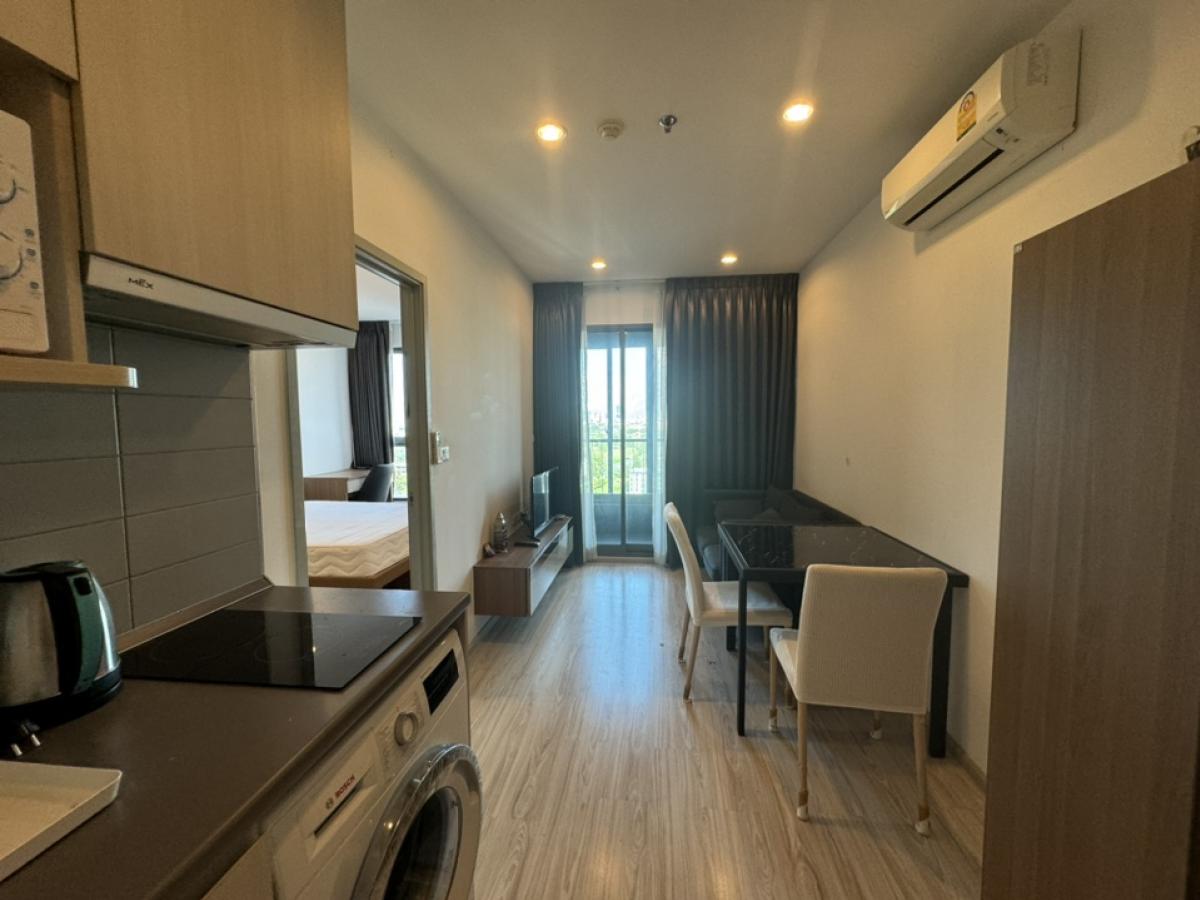 For RentCondoBangna, Bearing, Lasalle : 200 from BTS, easy to travel, has a 7-Eleven >Ideo mobi eastgate 1 bedroom, separated bedroom, 14,000 baht