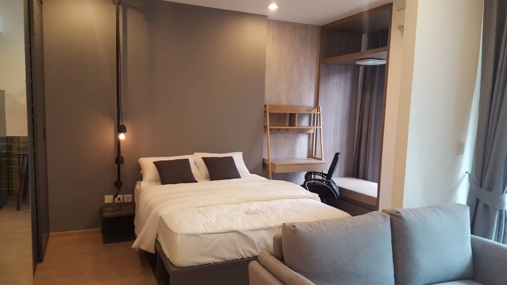 For RentCondoSiam Paragon ,Chulalongkorn,Samyan : Ideo Q Chula Samyan【𝐑𝐄𝐍𝐓】🔥Beautifully decorated room in minimalist style, warm tones, fully furnished. Near Chula, near MRT Sam Yan Ready to move in!!🔥 Contact Line ID: @hacondo