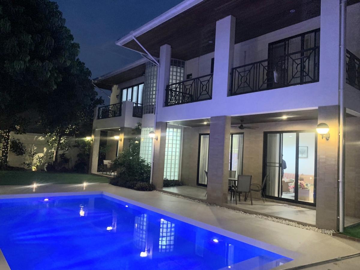 For RentHouseSukhumvit, Asoke, Thonglor : ⭐️⭐️⭐️Single house for rent, large garden and private swimming pool ⭐️⭐️