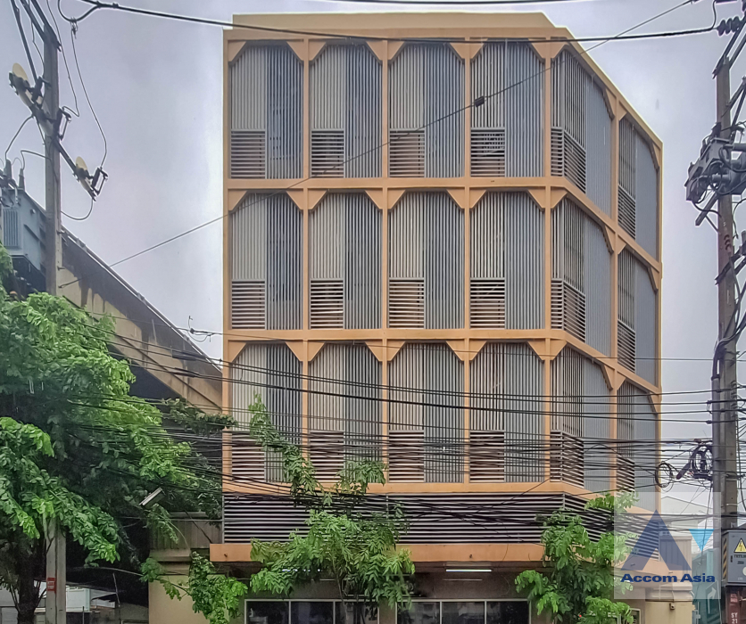 For SaleShophouseSilom, Saladaeng, Bangrak : Ideal House Building for Commercial Use On Maha Nakhon, Si Phraya Road - AA39909