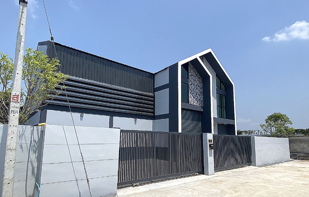 For RentWarehousePathum Thani,Rangsit, Thammasat : New factory for rent, completed, Lat Lum Kaew location, ready to move in, can be used as a factory, warehouse, office, usable area 282 sq m., near Central Westgate