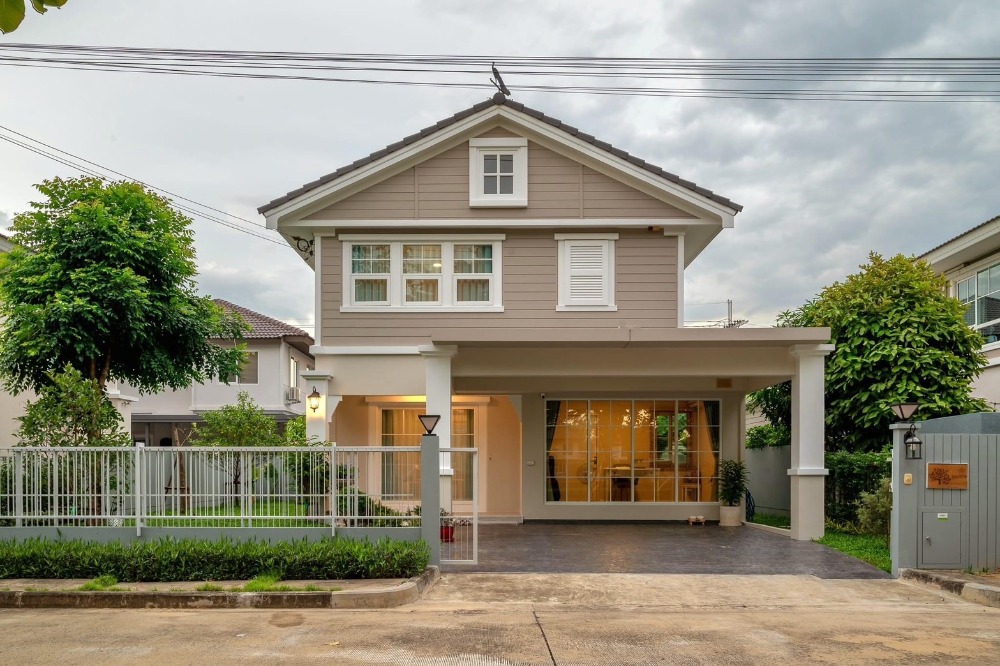 For SaleHouseNawamin, Ramindra : For sale: Muji style house, Phruklada, Hathai Rat Ring Road, 60 sq.w., 6.93 million baht. Call 095-694-4642. Line ID: @wproper. The front of the house faces north, the best luck. Good atmosphere, nice people, lovely neighbors.