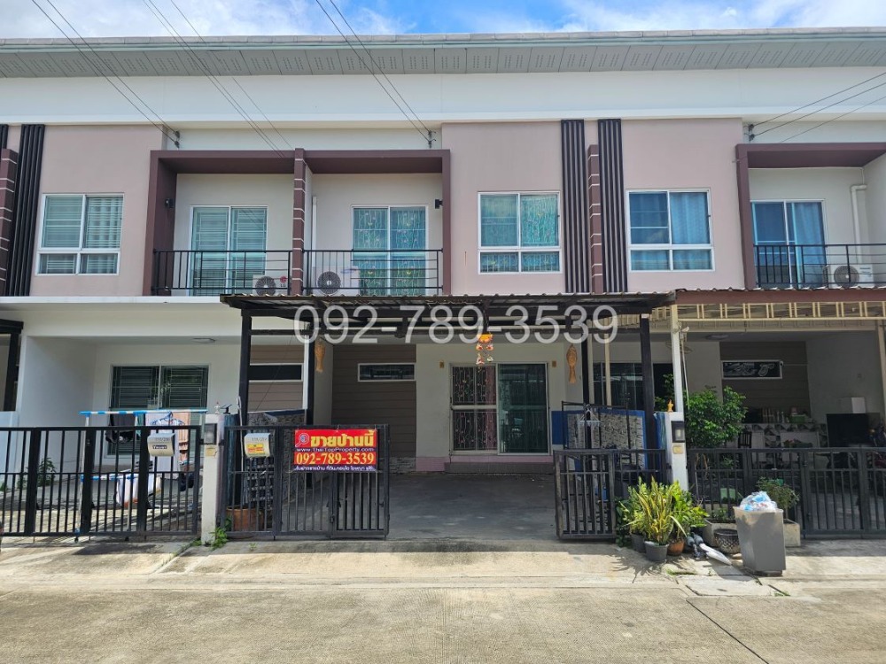 For SaleTownhousePathum Thani,Rangsit, Thammasat : Townhouse for sale, The Trust Townhome, Rangsit-Khlong 1, Pathum Thani