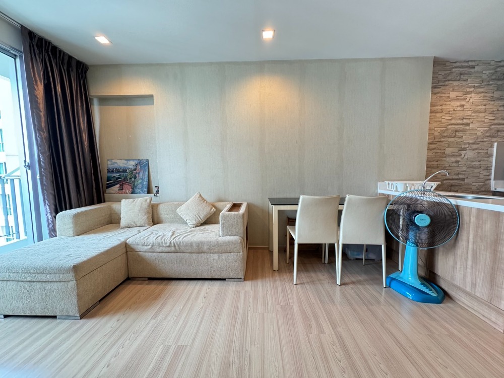 For RentCondoSathorn, Narathiwat : Rhythm Sathorn, vacant room for rent, river view, fully furnished, near BTS Saphan Taksin