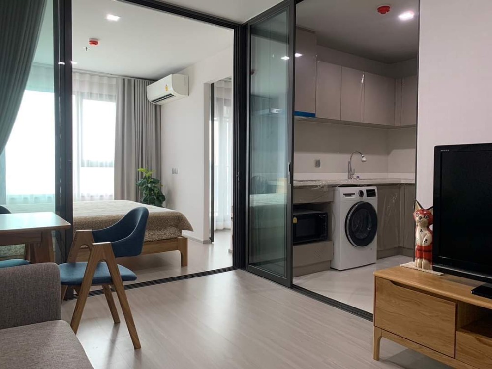 For RentCondoLadprao, Central Ladprao : 🏙️For rent: Life ladpro condo, Building B, 34th floor, size 36 sq m., 1🛌1🛀, price 23,000 baht, near Lat Phrao Intersection, available 5/11, book in advance.