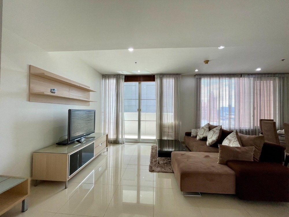 ให้เช่าคอนโดสุขุมวิท อโศก ทองหล่อ : 2beds park view for rent