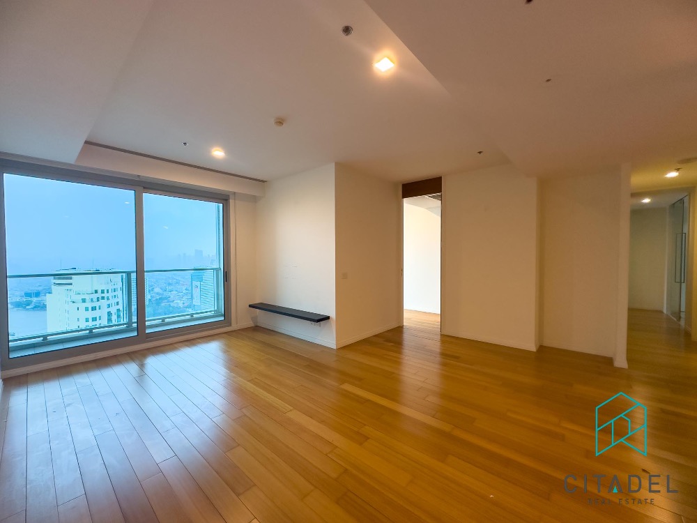 ให้เช่าคอนโดวงเวียนใหญ่ เจริญนคร : The River by Raimon Land - Unfurnished High Floor 2 Beds Condo for Rent!