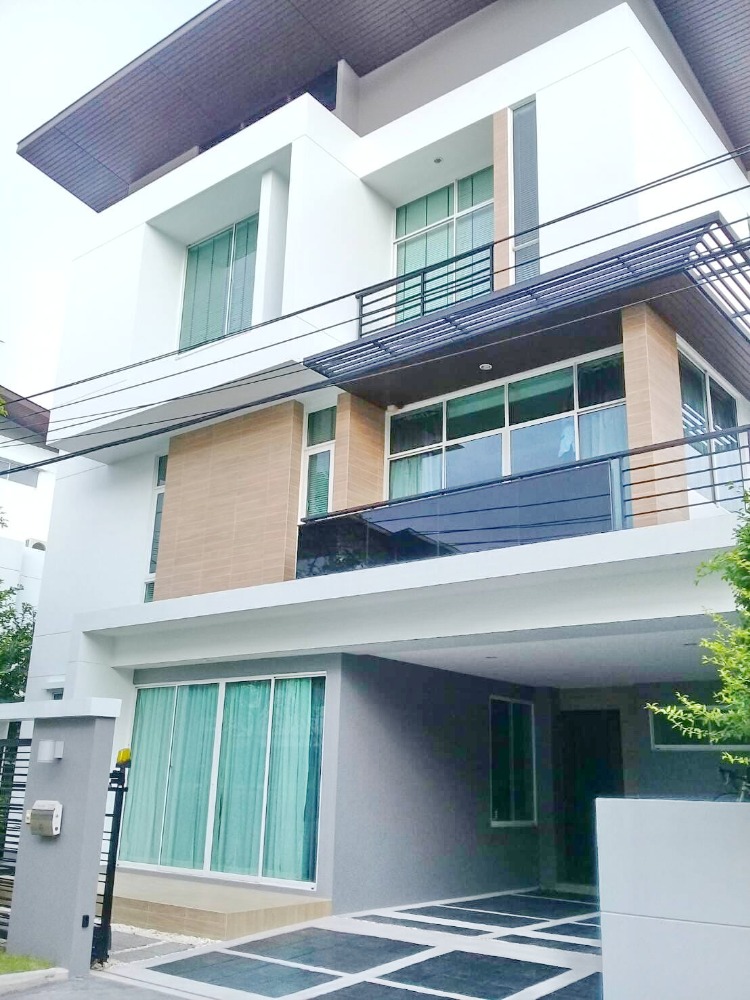 ให้เช่าบ้านพัฒนาการ ศรีนครินทร์ : H0492😊 For RENT ให้เช่า บ้านเดี่ยว 3 ชั้น,🚪4 ห้องนอน🚄ใกล้ Airport Link บ้านทับช้าง🏢เนอวานา บียอนด์ ไลท์ พระราม 9 🔔พื้นที่บ้าน:50ตร.วา🔔พื้นที่ใช้สอย:208ตร.ม.💲เช่า:75,000฿📞O99-5919653,O65-9423251✅LineID:@surereside