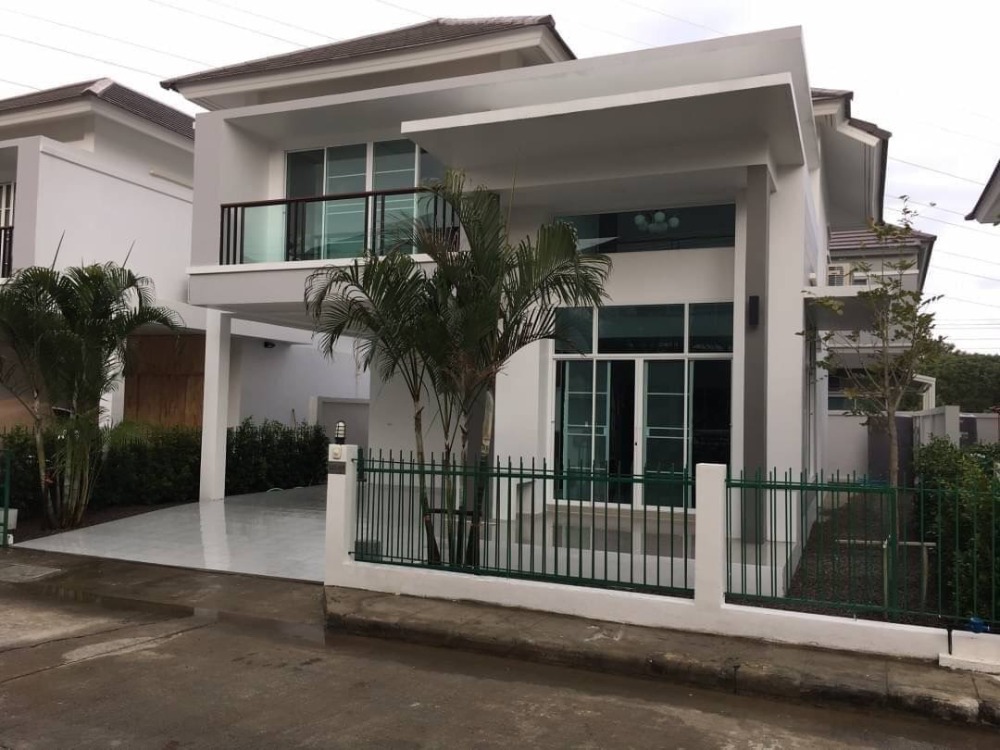 For RentHouseChiang Mai : House for rent/sale near Bangkok Hospital Chiang Mai, no flooding!!