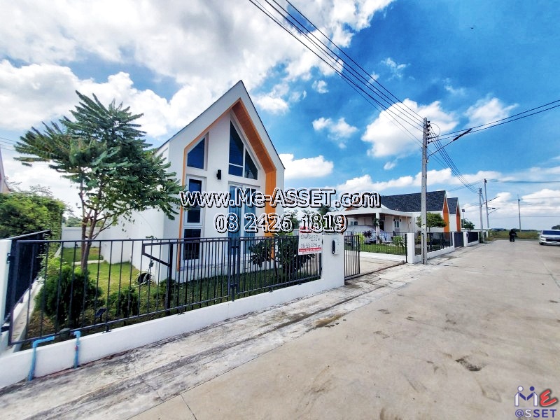 For SaleHouseNakhon Pathom : For sale: Nordic style single house in the area of ​​Khlong Bang Luang Market, Khlong Khu Mueang Temple, Hin Moon, Bang Len, Nakhon Pathom: S-GATE Village, Bang Len-Nakhon Pathom: 1.5 floors, 45.2 sq.wa: CODE NN-91366