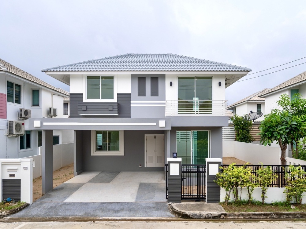 For SaleHouseNonthaburi, Bang Yai, Bangbuathong : Urgent sale!! Twin house, Home Place, Wongwaen-Rattanathibet, beautiful house, newly decorated, near the expressway entrance and electric train.