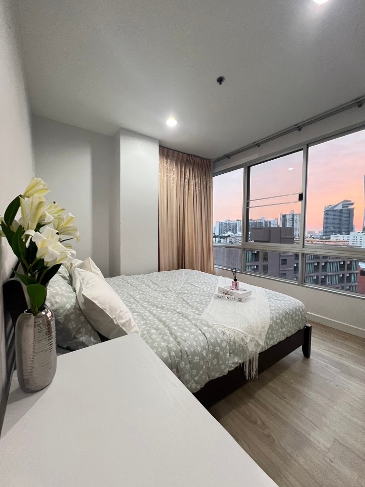 For RentCondoOnnut, Udomsuk : Corner unit, very nice, Walking distance to BTS Punnawith  Big size  Friendly price