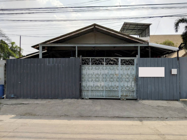 For RentWarehouseChokchai 4, Ladprao 71, Ladprao 48, : Rent a warehouse, good location, Soi Senanikhom 1, Phahonyothin 32, size 250 sq.m.