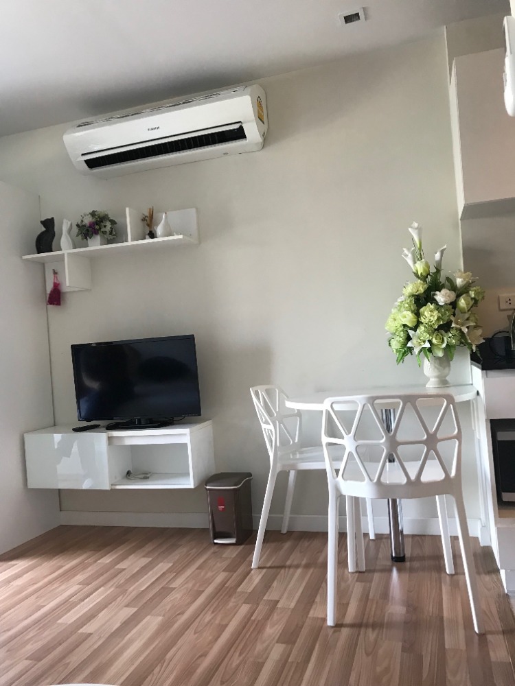 For RentCondoYothinpattana,CDC : For rent: V Condo Ekkamai Ramintra, next to Ekkamai-Ramintra Expressway