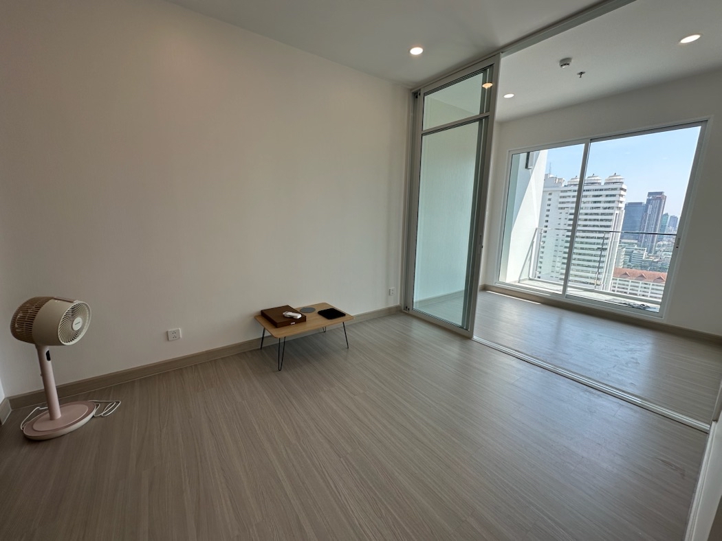 For RentCondoSiam Paragon ,Chulalongkorn,Samyan : Condo For Rent | Empty Room, Great Price, Have Multipurpose Room “Supalai Premier Si Phraya-Samyan” 53 Sq.m. Near MRT Samyan