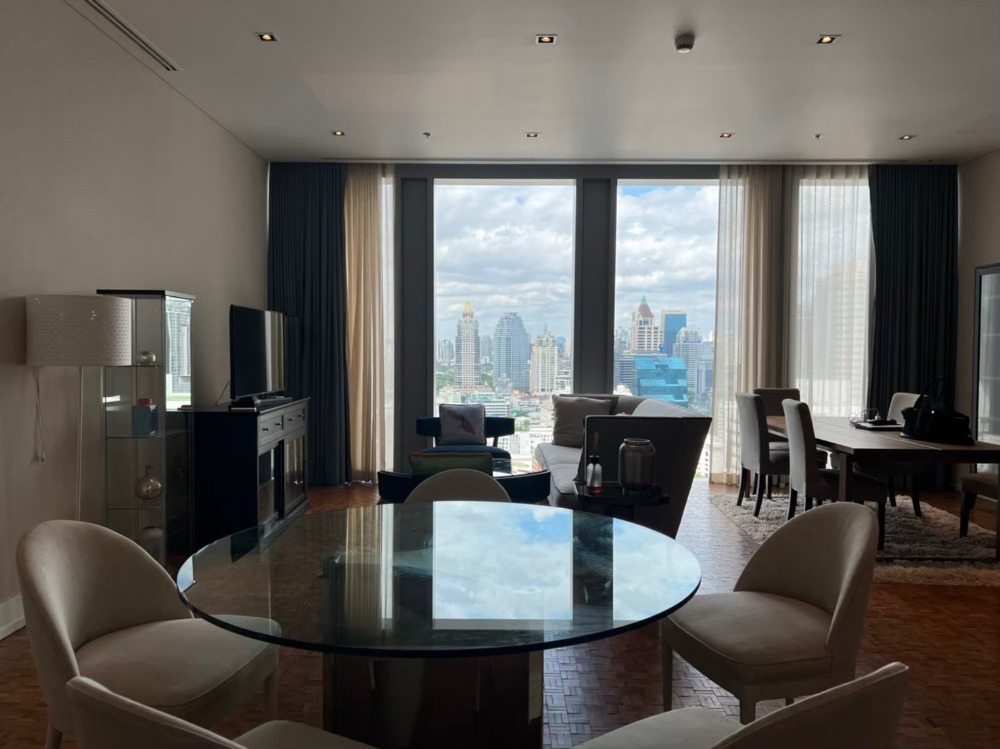 ให้เช่าคอนโดสาทร นราธิวาส : LTHC11057-The Rizt Carlton Condo FOR RENT 3beds 4baths Size 210.9 sqm. Near BTS Chong Nonsi Station ONLY 250k/month