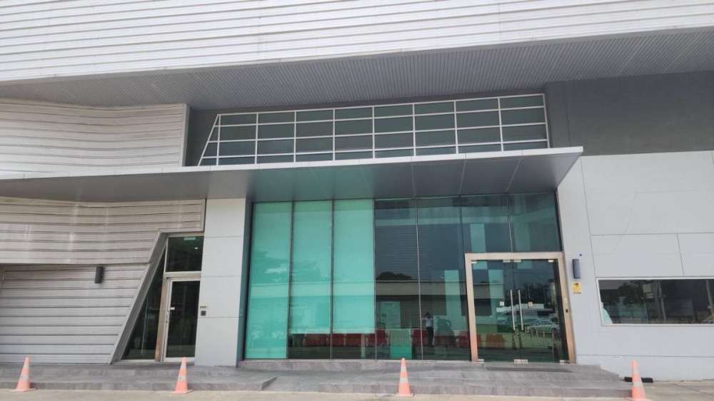 For RentShowroomBang Sue, Wong Sawang, Tao Pun : 6710-057 For rent: Stand Alone office, 2 floors, Bang Sue-Prachachuen area, suitable for office / furniture showroom / live studio