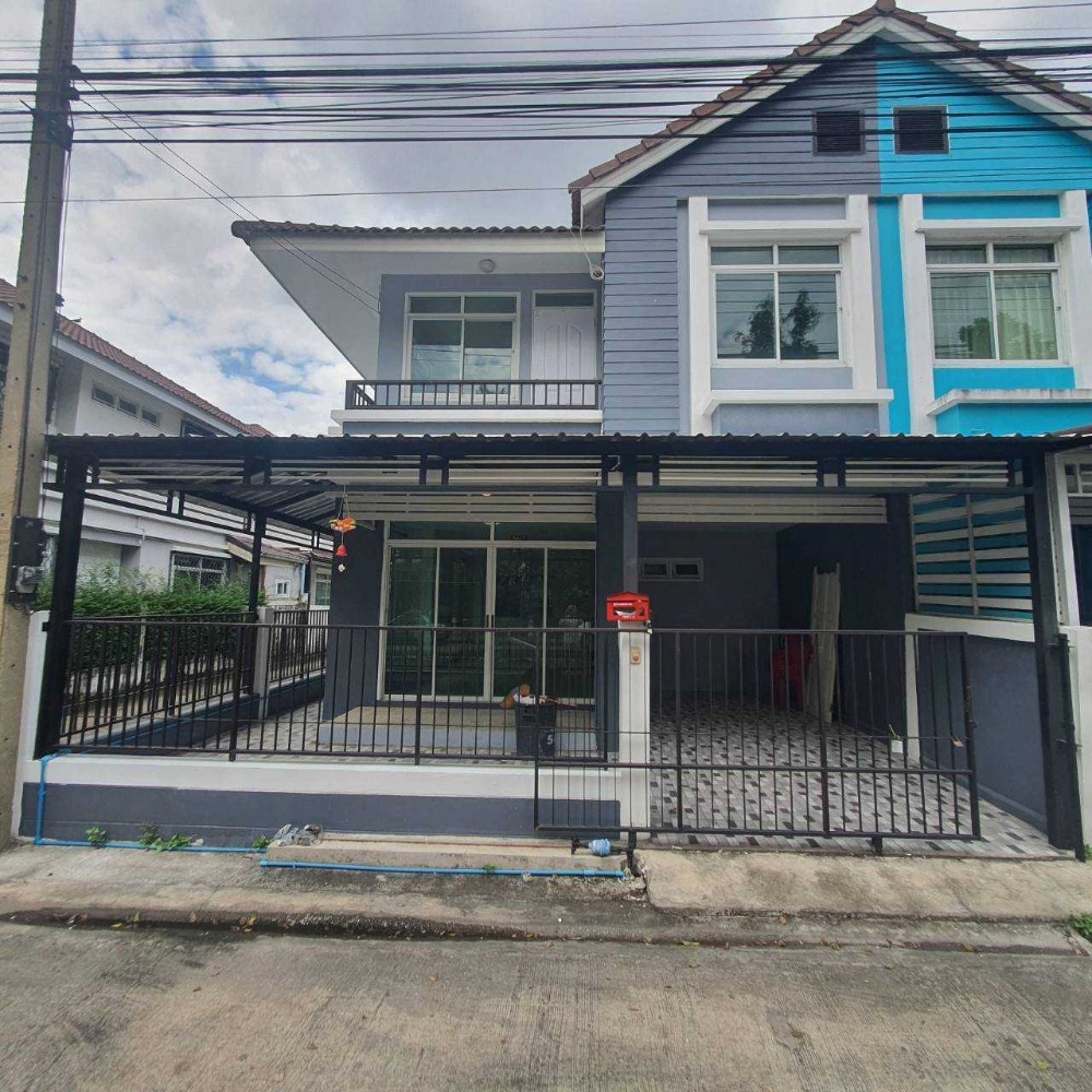 For SaleTownhousePathum Thani,Rangsit, Thammasat : 2-storey townhouse, Thananan Village, Rangsit-Khlong 3, for sale only: 2.89 million baht, cash purchase, get an immediate 200,000 baht discount, and receive 2 promotions.