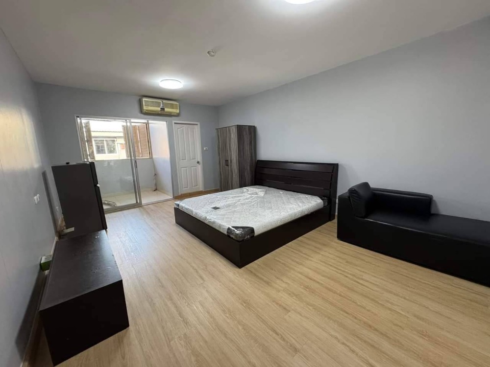 For RentCondoRatchadapisek, Huaikwang, Suttisan : City home, new room, complete electrical appliances, only 8,500