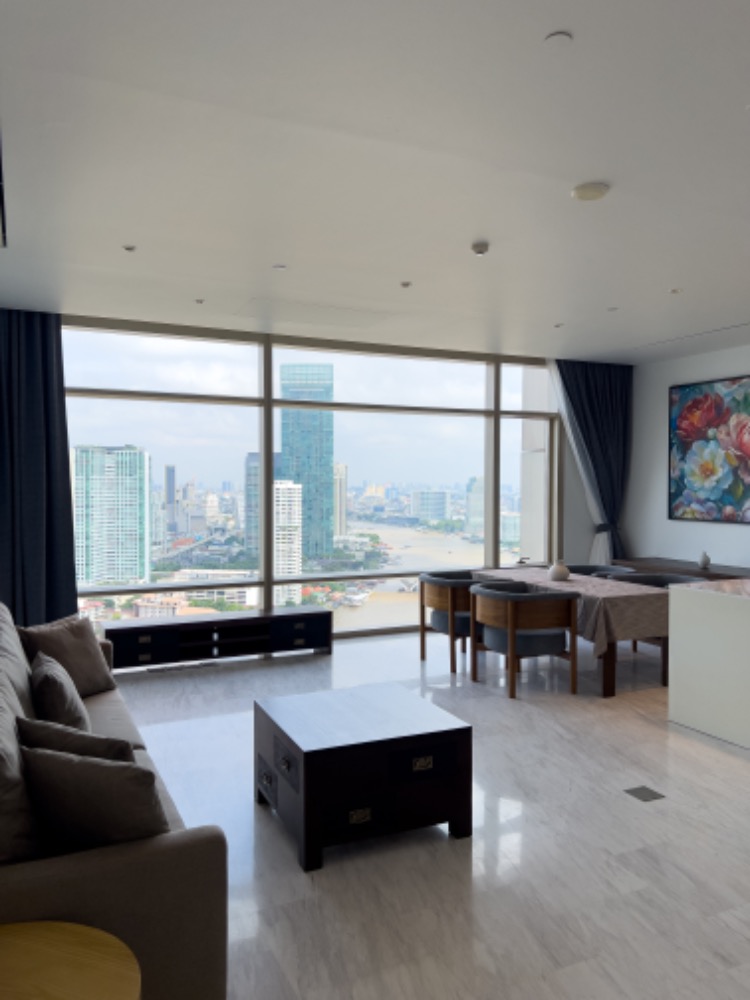 For RentCondoSathorn, Narathiwat : 2BR/3BA Four Seasons Private Residences | 26th Floor | 137.13 Sq.m. | 280K Baht/Month | Chao Phraya River View | Pets allowed