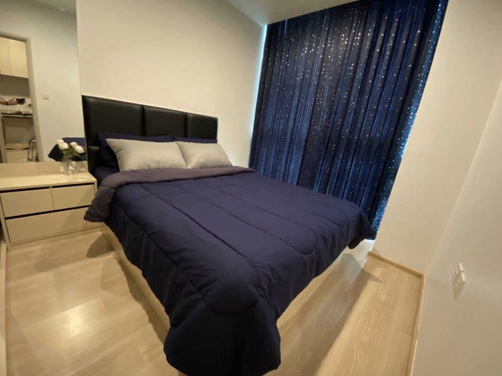 For RentCondoRatchadapisek, Huaikwang, Suttisan : 🌸FOR RENT>> Noble Revolve Ratchada>> 3rd floor, city view, fully furnished room, room size 26 sq m., best location in Ratchada, near MRT Cultural Center #LV-MO816