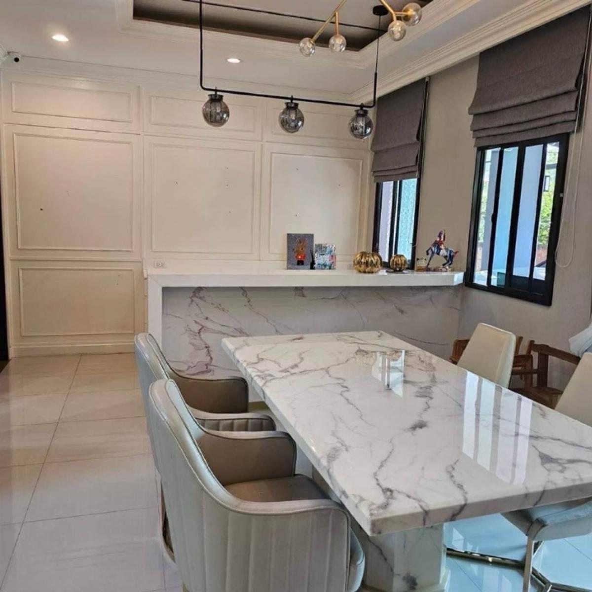 For RentHousePattanakan, Srinakarin : For rent Luxurious house The Plant Exclusique Patthanakarn