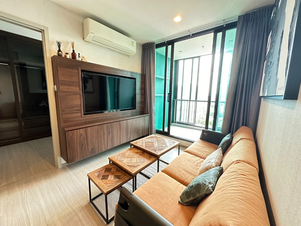 For RentCondoOnnut, Udomsuk : (for rent) Life Sukhumvit 62, near BTS Bang Chak, only 200 meters.