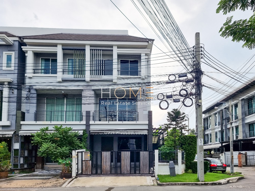 For SaleTownhomeRamkhamhaeng, Hua Mak : Townhome Baan Klang Muang Rama 9 - Ramkhamhaeng / 3 Bedrooms (FOR SALE), Baan Klang Muang Rama 9 - Ramkhmahaeng / Townhome 3 Bedrooms (FOR SALE) JANG238