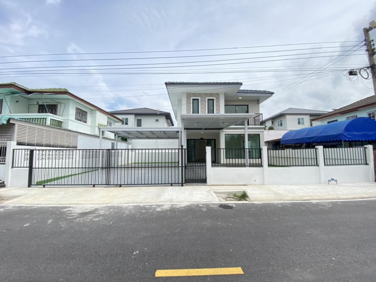 For SaleHouseNonthaburi, Bang Yai, Bangbuathong : For sale: 2-storey detached house, near the BTS, opposite Central Westgate, Mitpracha Villa Village, Bang Yai City