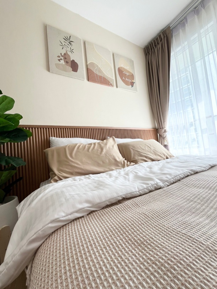 ขายคอนโดพระราม 9 เพชรบุรีตัดใหม่ RCA : Looking for a cozy, Muji-inspired condo perfect for relaxation? This hidden gem in Rama 9 offers a prime location with parking space for both cars and motorbikes. And the best part? It’s priced just over a million baht!