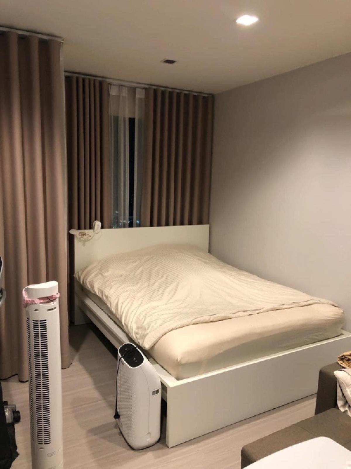 For RentCondoThaphra, Talat Phlu, Wutthakat : Urgently for rent Life Sathorn Sierra (Life Sathorn Sierra) property code #NB00001088 Interested, contact @condo19 (with @) If you want to ask for more details and see more pictures, please contact us.