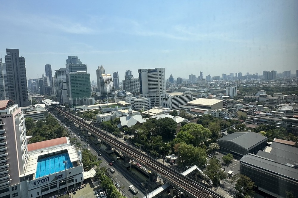 For SaleCondoSathorn, Narathiwat : Selling at a loss 📌📌The Diplomat Sathorn 1 bedroom 52.5 sq m. Beautifully decorated, simple, luxurious, wow view, only 10 million, very special price