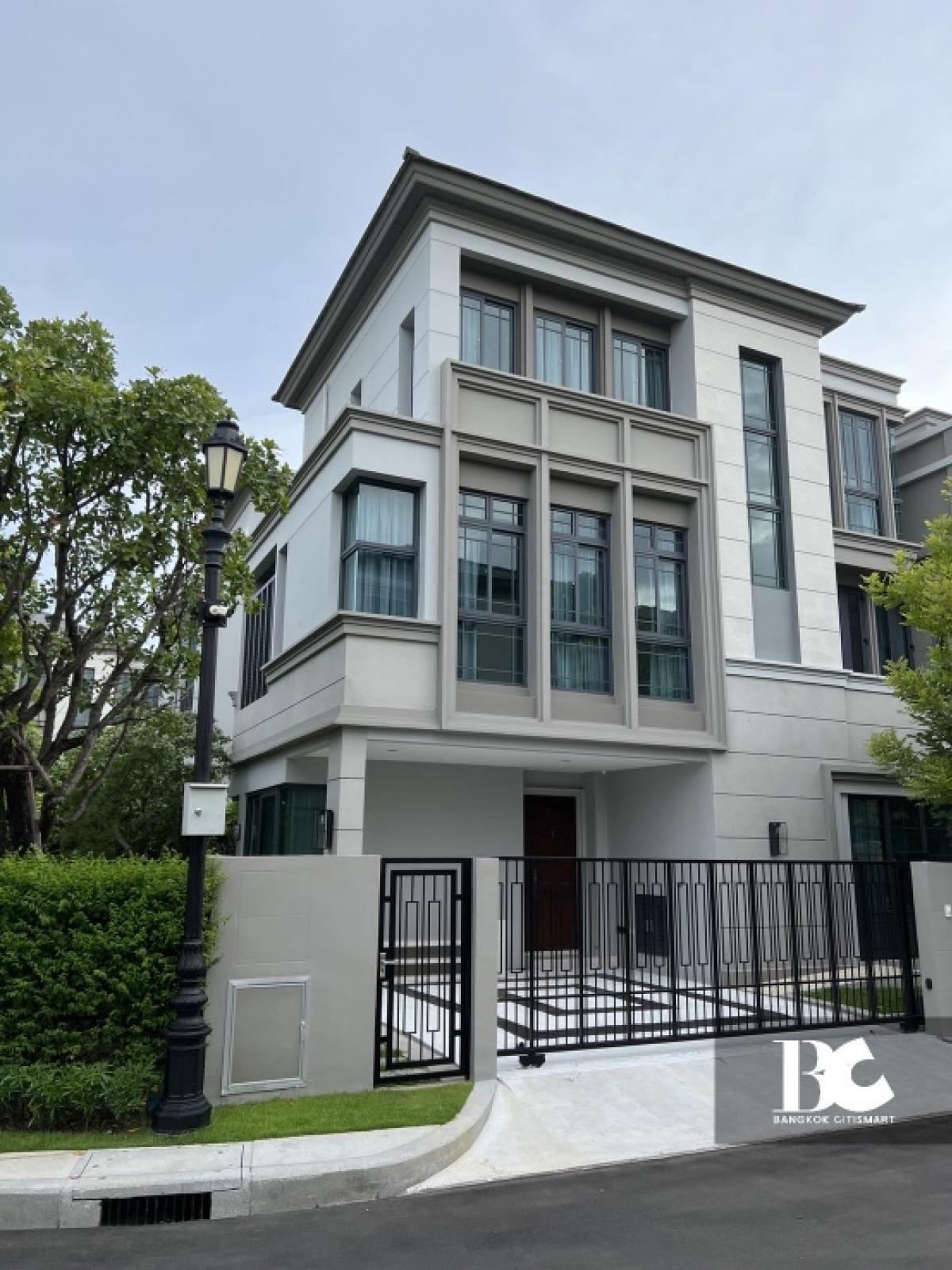 For SaleHousePattanakan, Srinakarin : 3-storey townhouse, 4 bedrooms, 4 bathrooms, contact 092-4971696