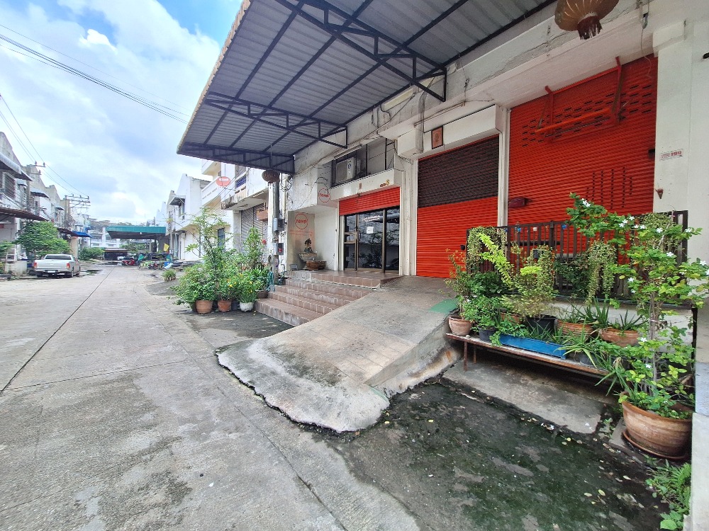 For SaleWarehouseRama 2, Bang Khun Thian : Cheap warehouse for sale, area 74.60 square wah, Soi Sakae Ngam 35, good location, Phra Ram 2 area, industrial zone