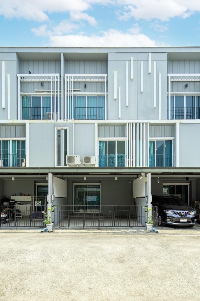 For SaleTownhouseRama 2, Bang Khun Thian : Urgent sale, 3-storey townhouse, PATIO, Rama 2, Soi 33, Wat Yai Rom, beautiful house, ready to move in