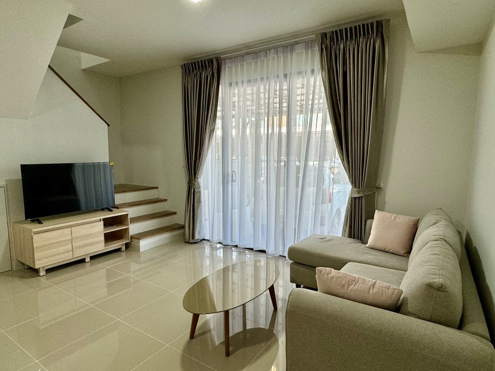 ให้เช่าทาวน์โฮมบางนา แบริ่ง ลาซาล : Fully Furnished ใกล้ห้าง ใกล้ทางด่วนและโรงเรียนนานาชาติชั้นนำ