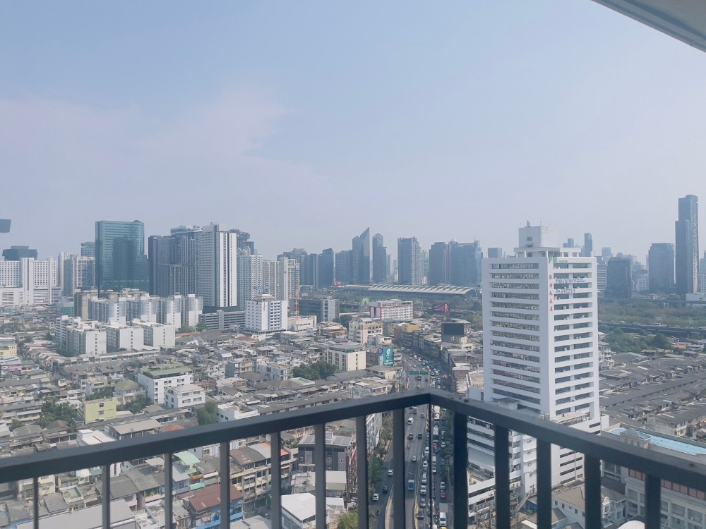 For SaleCondoRama9, Petchburi, RCA : For sale 1 bedroom 30.6 sq m. Beautiful view, single balcony, private, ready to move in at the best price in the project.