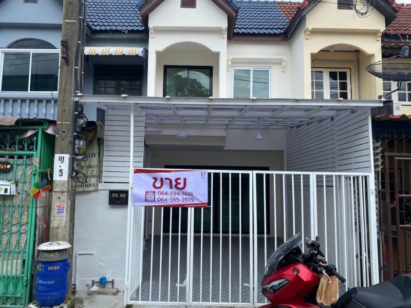 For SaleTownhouseNonthaburi, Bang Yai, Bangbuathong : For sale: 2-storey townhouse, Pornthip Village, Bang Sri Muang Subdistrict, Mueang Nonthaburi District 54/66