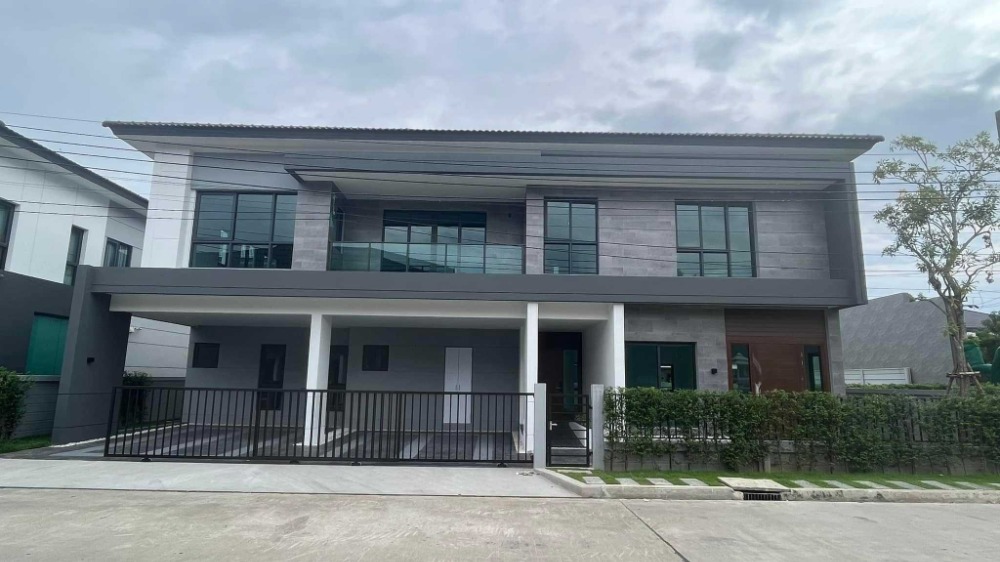 For SaleHouseBangna, Bearing, Lasalle : For sale: 2-storey detached house, The City Bangna, the largest house, Godiva, land area 86 sq m, near Mega Bangna, Concordian International School, Prince Suvarnabhumi Hospital