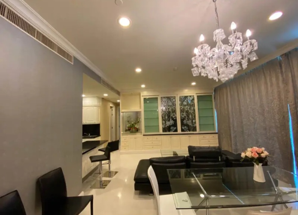 ให้เช่าคอนโดสุขุมวิท อโศก ทองหล่อ : Royce Private Residences  for Rent