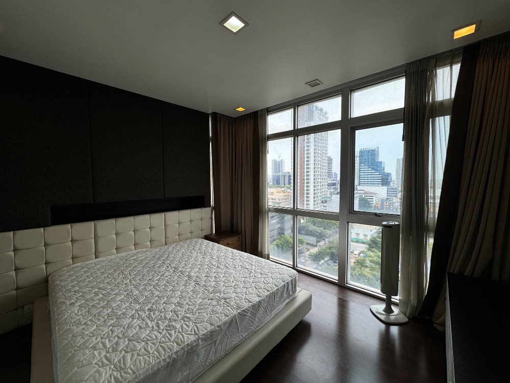 ให้เช่าคอนโดสุขุมวิท อโศก ทองหล่อ : Available For Rent ✨ Nusasiri Grand Condo✨3 Bed 3 Baht