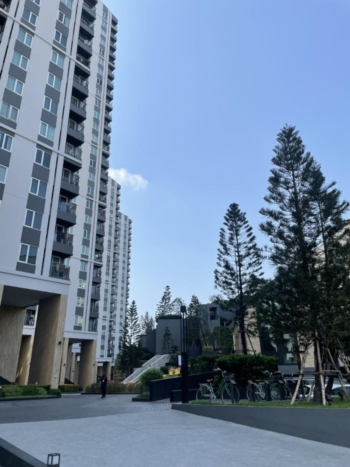 For RentCondoRatchadapisek, Huaikwang, Suttisan : 🔥Urgent rent 🔥Condo Chapter One Eco Ratchada-HuaiKhwang (Chapter One Eco Ratchada - Huai Khwang) Studio 23 sq m. near MRT Huai Khwang, very good price.