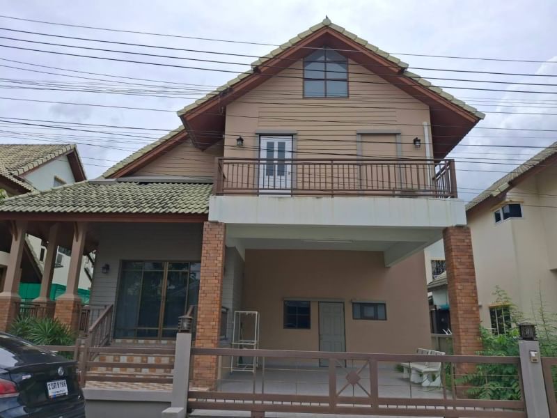 For RentHouseSriracha Laem Chabang Ban Bueng : Sriracha house for rent, two-storey detached house, near bypass-motorway, Country Home Village 1