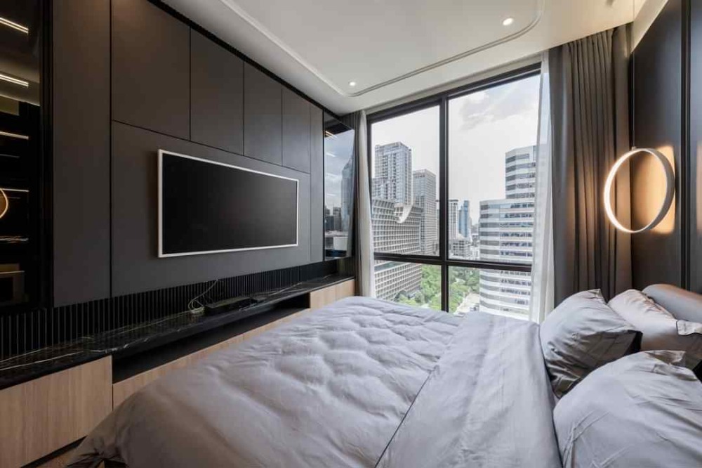 For SaleCondoWitthayu, Chidlom, Langsuan, Ploenchit : Condo for sale, luxury project Muniq Langsuan, 18th floor, room type A4, north view, size 56.00 sq m., price 22,000,000 baht.