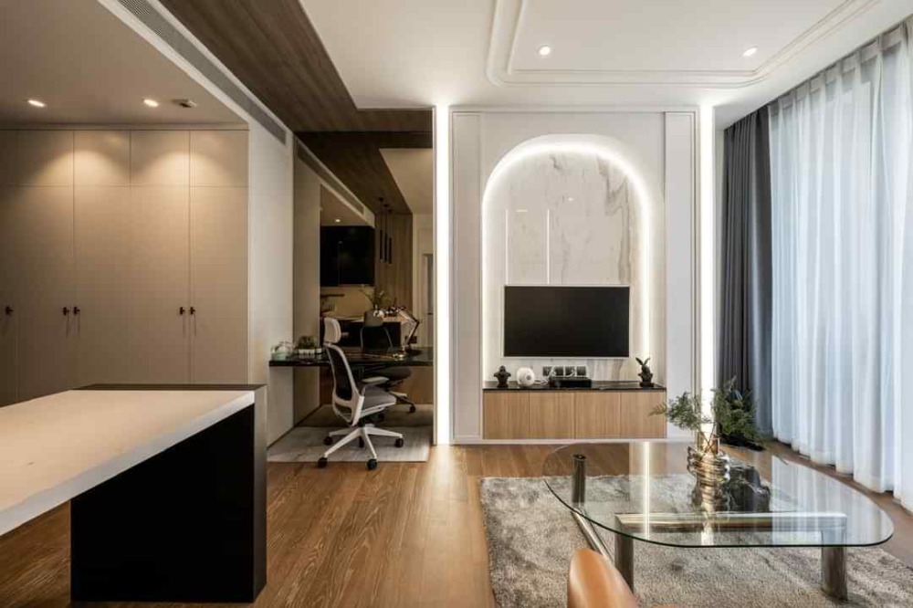 For RentCondoWitthayu, Chidlom, Langsuan, Ploenchit : Condo for rent, luxury project Muniq Langsuan, 18th floor, room type A4, north view, size 56.00 sq m., price 70,000 baht.