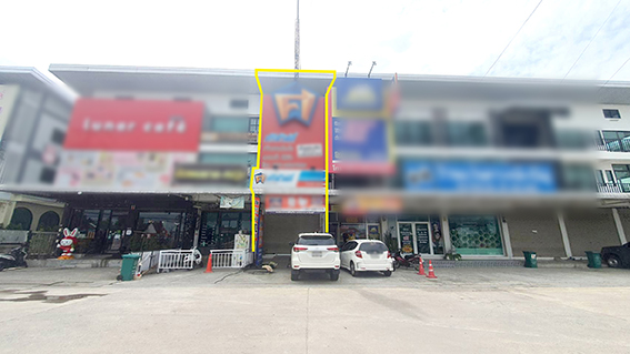 For SaleShop HousePathum Thani,Rangsit, Thammasat : Commercial building @ Khlong 4 Market, Mueang Mai, Khlong Luang. The building faces the road, can park many cars, potential location, sold with long-term tenants.