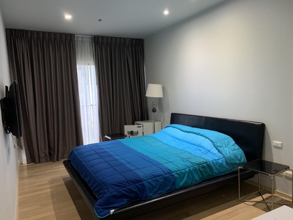 For RentCondoSukhumvit, Asoke, Thonglor : Big Room Near BTS 🏙️(For Rent) Noble Refine [Phrom Phong]