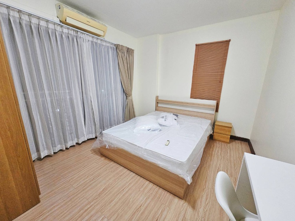 For RentCondoBangna, Bearing, Lasalle : Condo in a great location, spacious rooms, great price, Latitude Condo