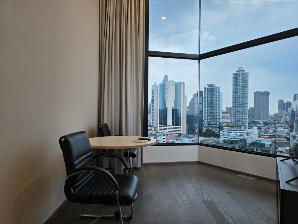 For RentCondoSiam Paragon ,Chulalongkorn,Samyan : Park Origin Chula Samyan【𝐑𝐄𝐍𝐓】🔥 Duplex room, 2 bedrooms, good price, near Chula, near Sam Yan MRT, convenient travel, ready to move in 🔥 Contact Line ID: @hacondo